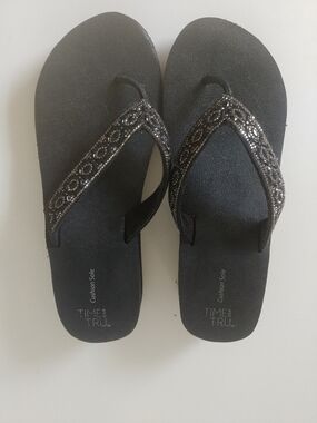 Time and Tru Black Beaded Thong Sandals Size 8